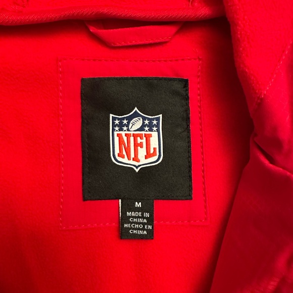 NWT Men’s Medium soft shell Chiefs coat - Picture 3 of 5